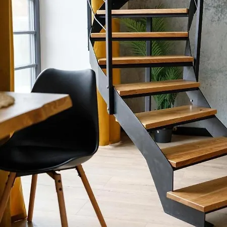 Chic - Cozy And Stylish - Center - Jp33 Βρότσλαβ