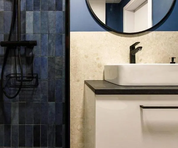 Chic - Cozy And Stylish - Center - Jp33 Breslavia