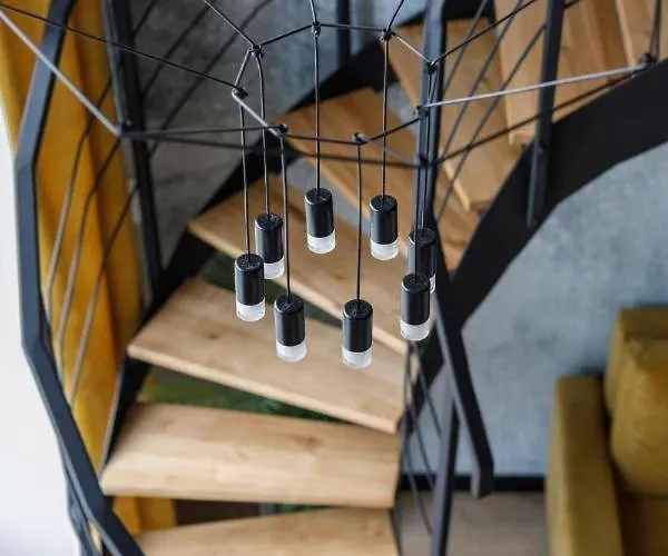 Chic - Cozy And Stylish - Center - Jp33 * Breslavia